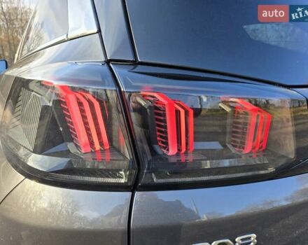Сірий Пежо 5008, об'ємом двигуна 0 л та пробігом 137 тис. км за 25999 $, фото 19 на Automoto.ua
