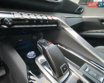 Серый Пежо 5008, объемом двигателя 1.5 л и пробегом 163 тыс. км за 23600 $, фото 7 на Automoto.ua