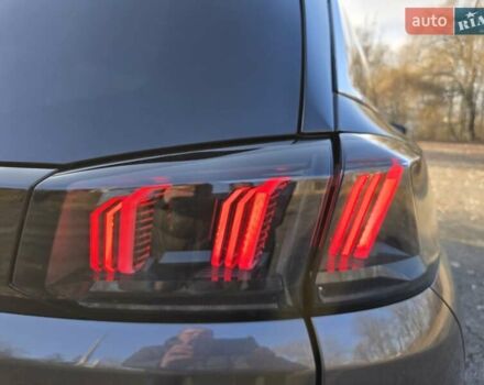 Сірий Пежо 5008, об'ємом двигуна 0 л та пробігом 137 тис. км за 25999 $, фото 18 на Automoto.ua