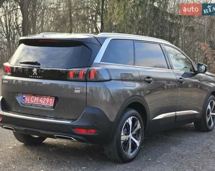 Сірий Пежо 5008, об'ємом двигуна 0 л та пробігом 137 тис. км за 25999 $, фото 4 на Automoto.ua