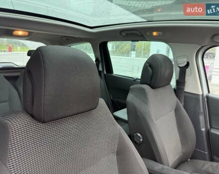 Пежо 5008 2009 в Львове на Automoto.ua Серый Пежо 5008, объемом двигателя 1.6 л и пробегом 267 тыс. км за 6900 $, фото 12 на Automoto.ua