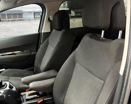 Пежо 5008 2009 в Житомире на Automoto.ua Серый Пежо 5008, объемом двигателя 1.56 л и пробегом 350 тыс. км за 6500 $, фото 8 на Automoto.ua