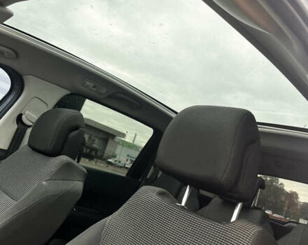 Пежо 5008 2009 в Житомире на Automoto.ua Серый Пежо 5008, объемом двигателя 1.56 л и пробегом 350 тыс. км за 6500 $, фото 9 на Automoto.ua