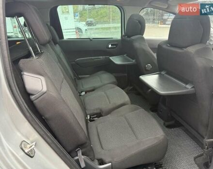 Пежо 5008 2009 в Львове на Automoto.ua Серый Пежо 5008, объемом двигателя 1.6 л и пробегом 267 тыс. км за 6900 $, фото 19 на Automoto.ua