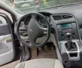 Серый Пежо 5008, объемом двигателя 1.6 л и пробегом 196 тыс. км за 6200 $, фото 8 на Automoto.ua