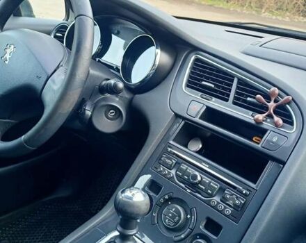 Серый Пежо 5008, объемом двигателя 1.6 л и пробегом 280 тыс. км за 8300 $, фото 2 на Automoto.ua