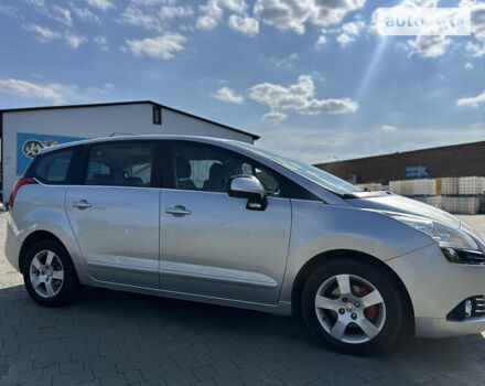 Серый Пежо 5008, объемом двигателя 1.56 л и пробегом 271 тыс. км за 6850 $, фото 14 на Automoto.ua