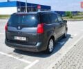 Серый Пежо 5008, объемом двигателя 1.56 л и пробегом 292 тыс. км за 7800 $, фото 9 на Automoto.ua