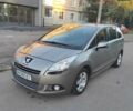 Серый Пежо 5008, объемом двигателя 1.56 л и пробегом 235 тыс. км за 7450 $, фото 4 на Automoto.ua