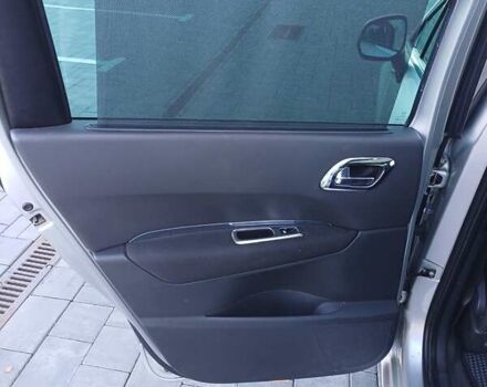 Серый Пежо 5008, объемом двигателя 2 л и пробегом 264 тыс. км за 9900 $, фото 9 на Automoto.ua