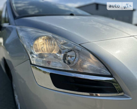 Серый Пежо 5008, объемом двигателя 1.56 л и пробегом 271 тыс. км за 6850 $, фото 10 на Automoto.ua