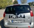 Серый Пежо 5008, объемом двигателя 2 л и пробегом 240 тыс. км за 9000 $, фото 4 на Automoto.ua