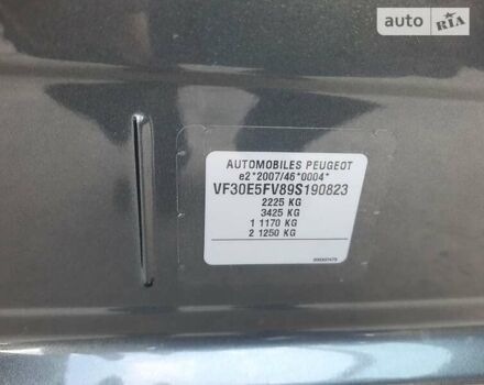 Серый Пежо 5008, объемом двигателя 1.6 л и пробегом 189 тыс. км за 8100 $, фото 195 на Automoto.ua