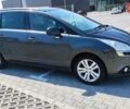 Серый Пежо 5008, объемом двигателя 1.56 л и пробегом 292 тыс. км за 7800 $, фото 2 на Automoto.ua