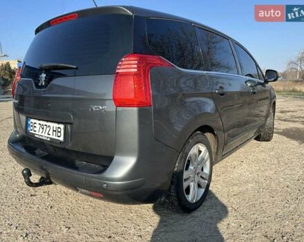 Сірий Пежо 5008, об'ємом двигуна 1.56 л та пробігом 265 тис. км за 7600 $, фото 2 на Automoto.ua
