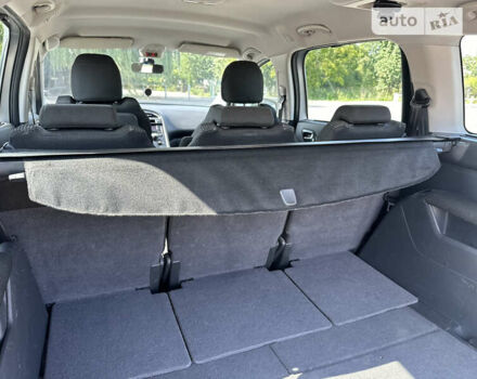 Серый Пежо 5008, объемом двигателя 1.56 л и пробегом 271 тыс. км за 6850 $, фото 35 на Automoto.ua