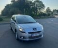 Серый Пежо 5008, объемом двигателя 1.6 л и пробегом 270 тыс. км за 7600 $, фото 1 на Automoto.ua