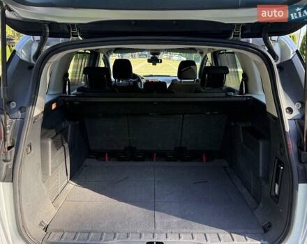 Сірий Пежо 5008, об'ємом двигуна 1.56 л та пробігом 252 тис. км за 7300 $, фото 11 на Automoto.ua