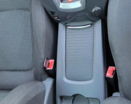Сірий Пежо 5008, об'ємом двигуна 1.6 л та пробігом 280 тис. км за 6400 $, фото 2 на Automoto.ua