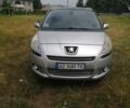 Серый Пежо 5008, объемом двигателя 1.6 л и пробегом 182 тыс. км за 8200 $, фото 1 на Automoto.ua