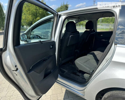 Серый Пежо 5008, объемом двигателя 1.56 л и пробегом 271 тыс. км за 6850 $, фото 37 на Automoto.ua