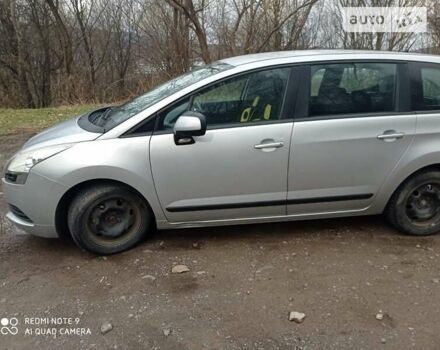 Сірий Пежо 5008, об'ємом двигуна 1.56 л та пробігом 158 тис. км за 7000 $, фото 6 на Automoto.ua