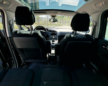 Серый Пежо 5008, объемом двигателя 1.6 л и пробегом 298 тыс. км за 7500 $, фото 15 на Automoto.ua