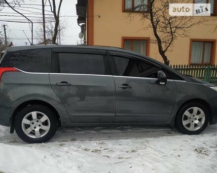 Сірий Пежо 5008, об'ємом двигуна 2 л та пробігом 250 тис. км за 8500 $, фото 3 на Automoto.ua