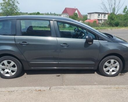 Серый Пежо 5008, объемом двигателя 0 л и пробегом 1 тыс. км за 8100 $, фото 3 на Automoto.ua