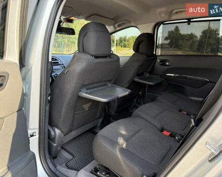 Сірий Пежо 5008, об'ємом двигуна 1.6 л та пробігом 253 тис. км за 6800 $, фото 26 на Automoto.ua