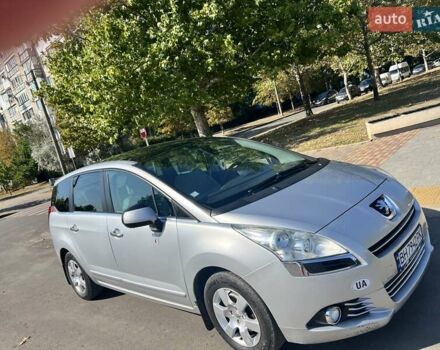 Серый Пежо 5008, объемом двигателя 2 л и пробегом 240 тыс. км за 9000 $, фото 6 на Automoto.ua