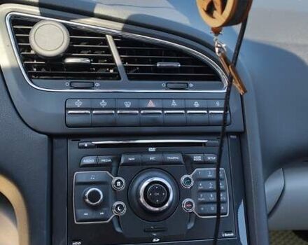 Серый Пежо 5008, объемом двигателя 1.56 л и пробегом 292 тыс. км за 7800 $, фото 39 на Automoto.ua