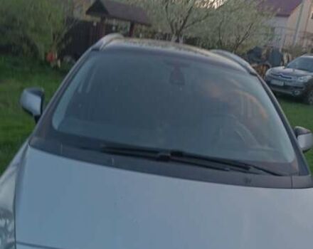 Серый Пежо 5008, объемом двигателя 1.6 л и пробегом 182 тыс. км за 8300 $, фото 1 на Automoto.ua