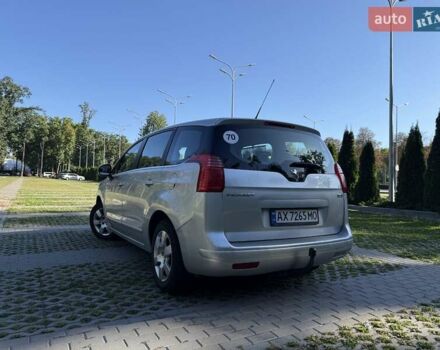 Сірий Пежо 5008, об'ємом двигуна 1.56 л та пробігом 252 тис. км за 7300 $, фото 3 на Automoto.ua