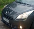 Серый Пежо 5008, объемом двигателя 1.6 л и пробегом 194 тыс. км за 7300 $, фото 1 на Automoto.ua