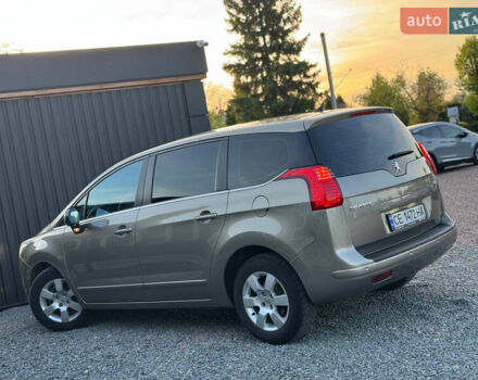 Серый Пежо 5008, объемом двигателя 1.56 л и пробегом 268 тыс. км за 7290 $, фото 10 на Automoto.ua
