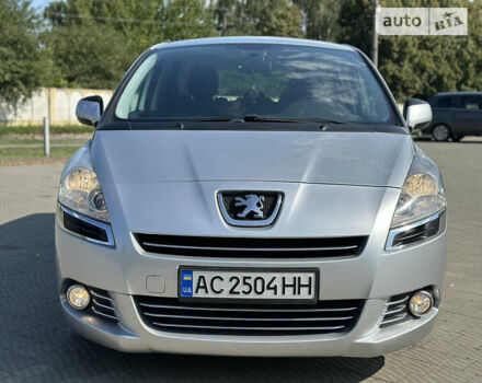 Серый Пежо 5008, объемом двигателя 1.56 л и пробегом 271 тыс. км за 6850 $, фото 7 на Automoto.ua