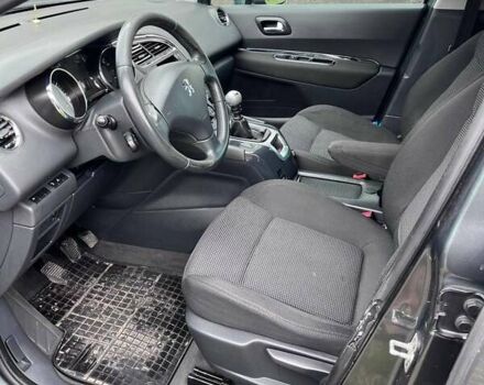 Сірий Пежо 5008, об'ємом двигуна 1.6 л та пробігом 183 тис. км за 6900 $, фото 14 на Automoto.ua
