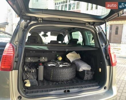 Сірий Пежо 5008, об'ємом двигуна 1.6 л та пробігом 193 тис. км за 7950 $, фото 8 на Automoto.ua