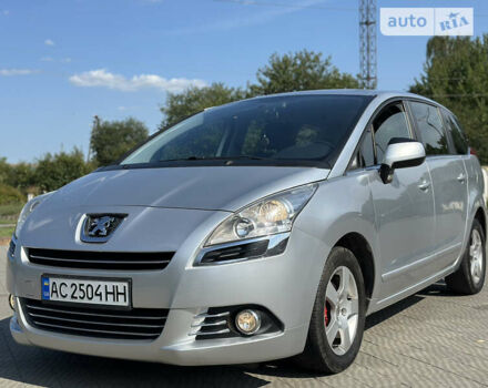 Серый Пежо 5008, объемом двигателя 1.56 л и пробегом 271 тыс. км за 6850 $, фото 1 на Automoto.ua