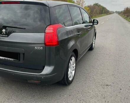 Сірий Пежо 5008, об'ємом двигуна 1.56 л та пробігом 235 тис. км за 7800 $, фото 5 на Automoto.ua