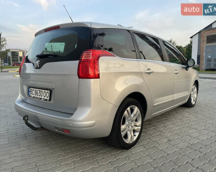 Сірий Пежо 5008, об'ємом двигуна 2 л та пробігом 337 тис. км за 9000 $, фото 3 на Automoto.ua