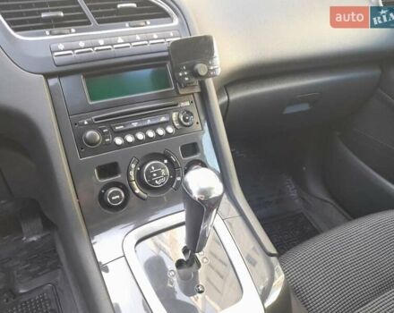 Сірий Пежо 5008, об'ємом двигуна 1.6 л та пробігом 193 тис. км за 7950 $, фото 4 на Automoto.ua