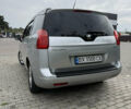 Серый Пежо 5008, объемом двигателя 2 л и пробегом 306 тыс. км за 8800 $, фото 3 на Automoto.ua