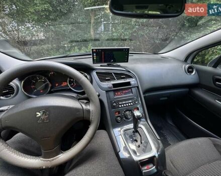 Сірий Пежо 5008, об'ємом двигуна 1.6 л та пробігом 202 тис. км за 7700 $, фото 6 на Automoto.ua