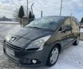 Серый Пежо 5008, объемом двигателя 1.6 л и пробегом 217 тыс. км за 7200 $, фото 1 на Automoto.ua