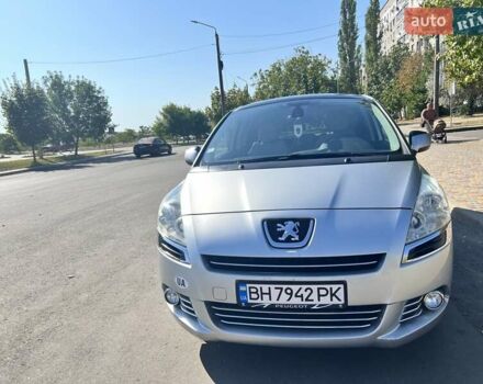 Серый Пежо 5008, объемом двигателя 2 л и пробегом 240 тыс. км за 9000 $, фото 7 на Automoto.ua