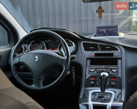 Серый Пежо 5008, объемом двигателя 1.56 л и пробегом 268 тыс. км за 7290 $, фото 20 на Automoto.ua