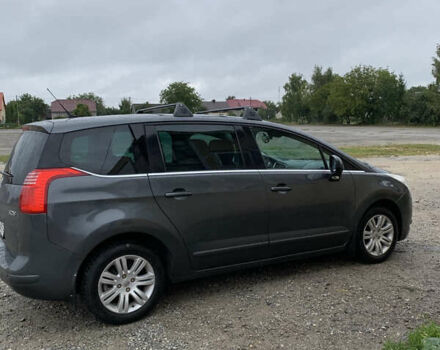 Сірий Пежо 5008, об'ємом двигуна 1.56 л та пробігом 277 тис. км за 8200 $, фото 9 на Automoto.ua