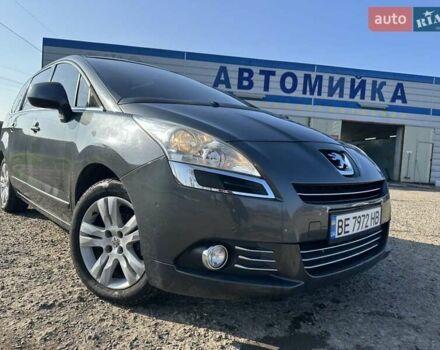 Сірий Пежо 5008, об'ємом двигуна 1.56 л та пробігом 265 тис. км за 7600 $, фото 1 на Automoto.ua